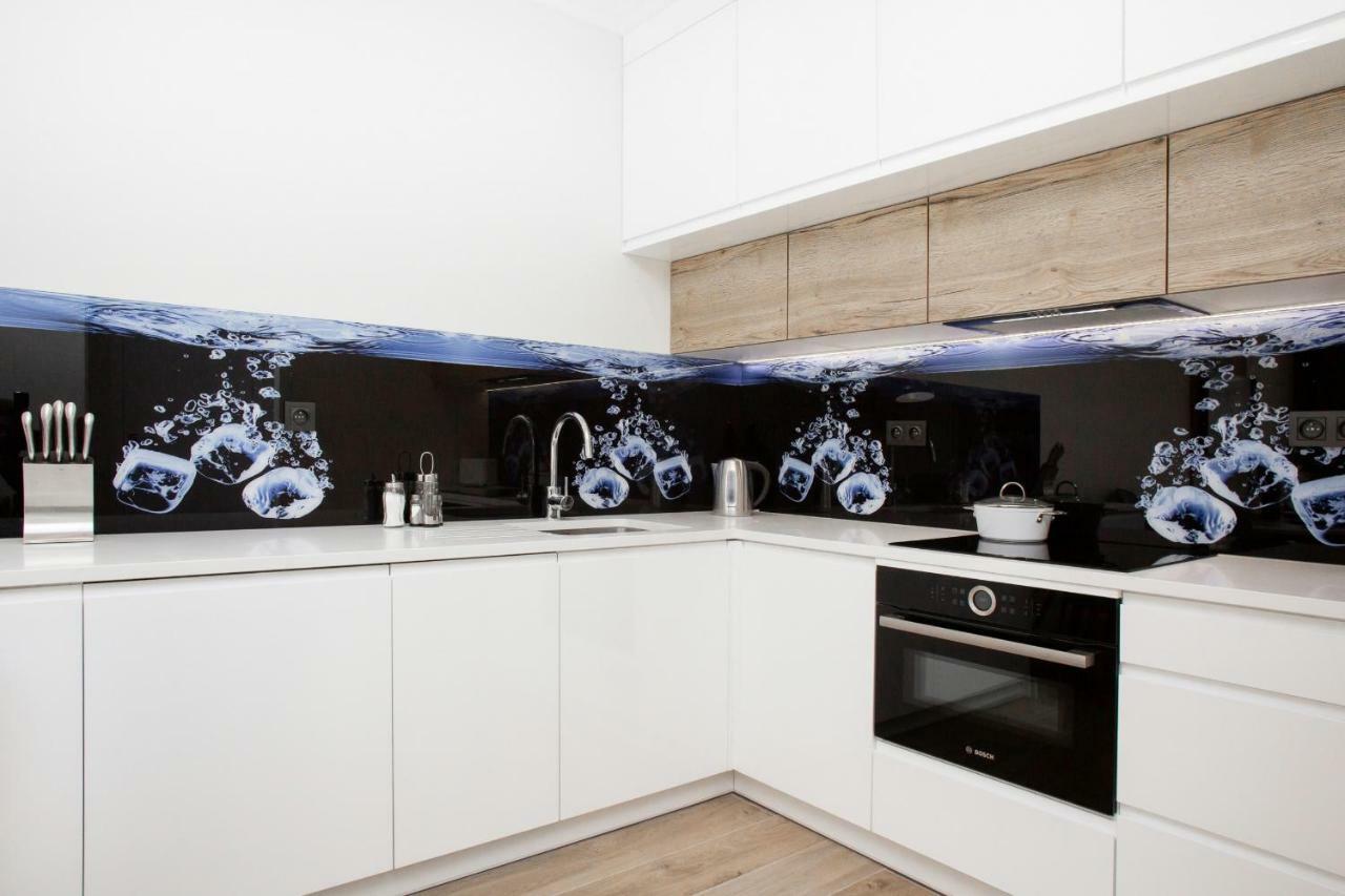 Butas Przyokopowa By Renters *